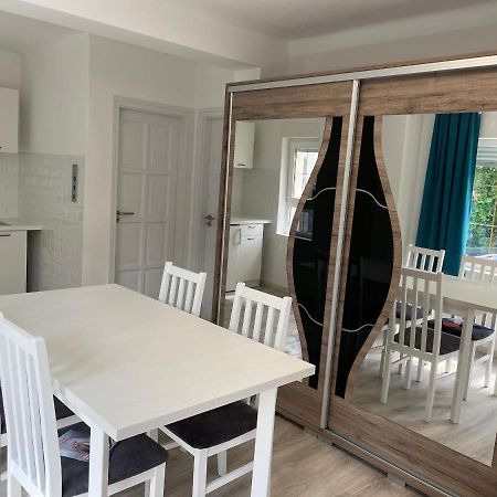 Janos Apartman Balatonfured Exterior photo